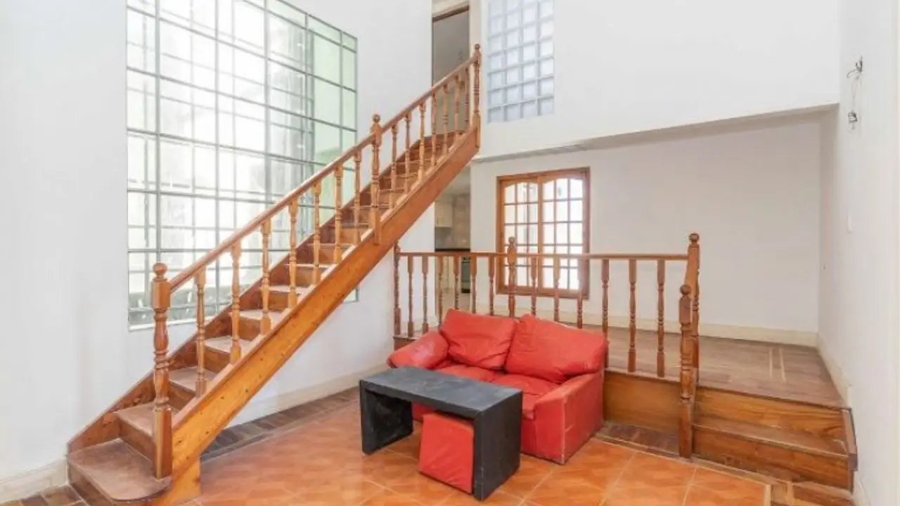 Otra de las imágenes del departamento a la venta en el edificio donde vive Cristina Kirchner