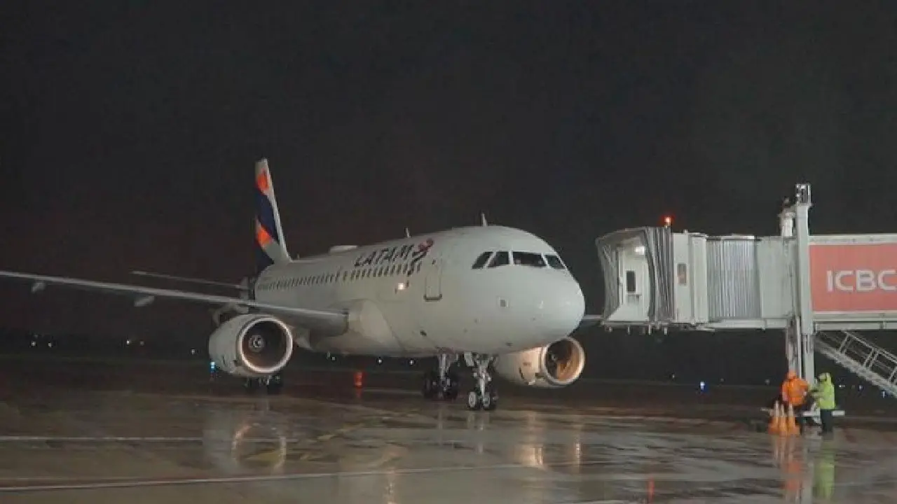 El NOA refuerza su conectividad internacional: LATAM reinicia vuelos y Tucum&aacute;n negocia con nueva aerol&iacute;nea
