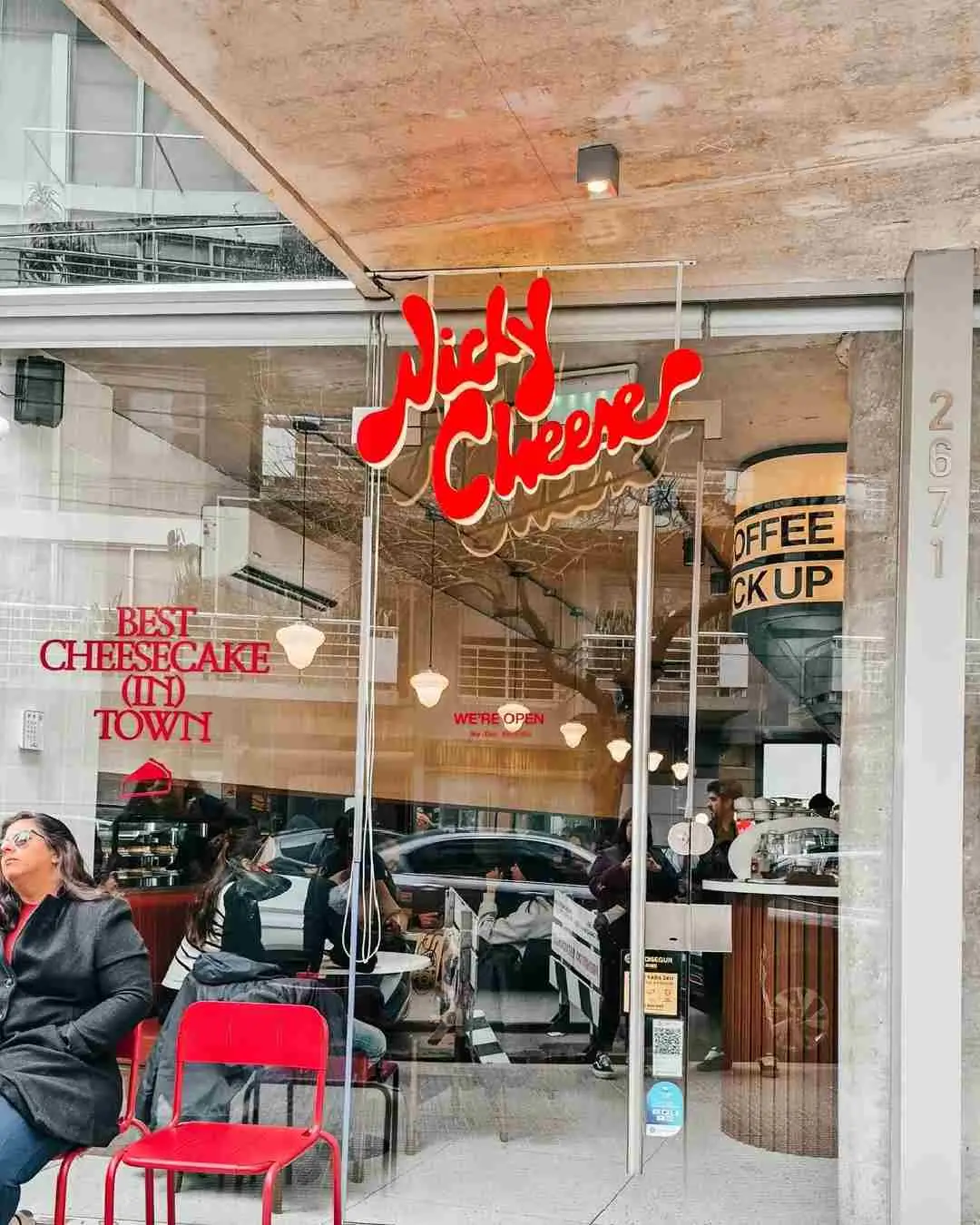 «Nada de chipá, ni avocado toast»: creó un restaurante ultra viral y ...