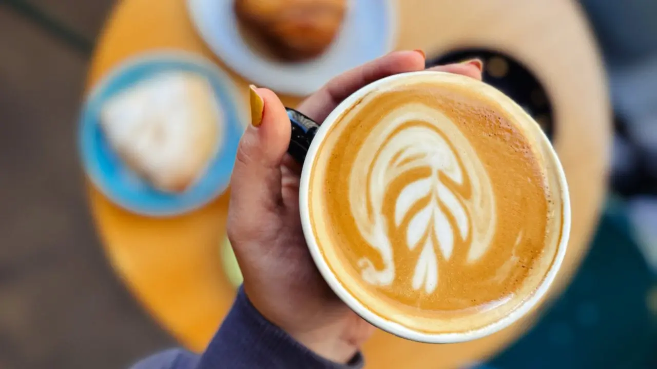 De novatos del caf&eacute; a referentes globales: la cafeter&iacute;a argentina que volvi&oacute; a entrar en el ranking de las 100 mejores del mundo