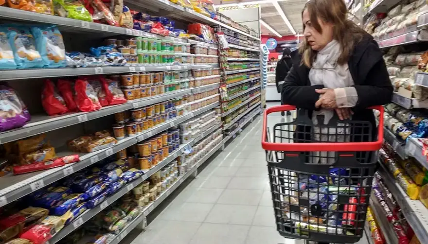 Los precios de alimentos y bebidas no alcóholicas fueron los que más subrieron en 2023.