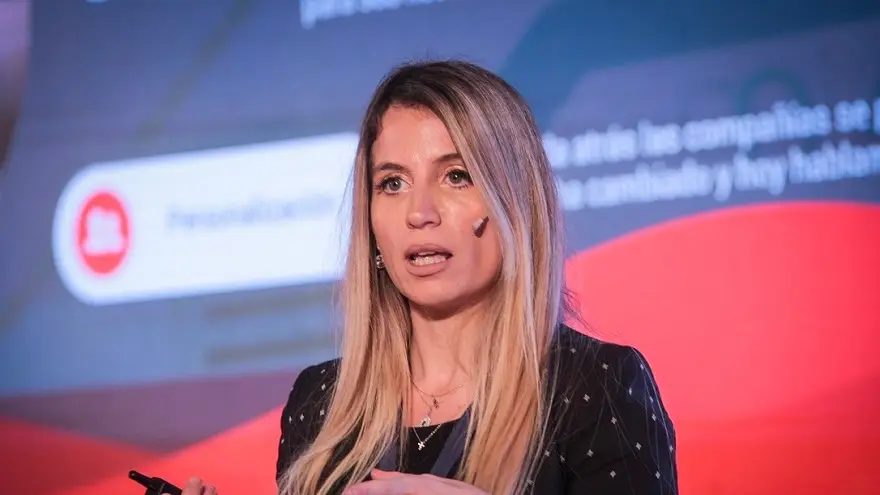 Victoria Martinez, gerente de Desarrollo de Negocios e Inteligencia Artificial en Red Hat
