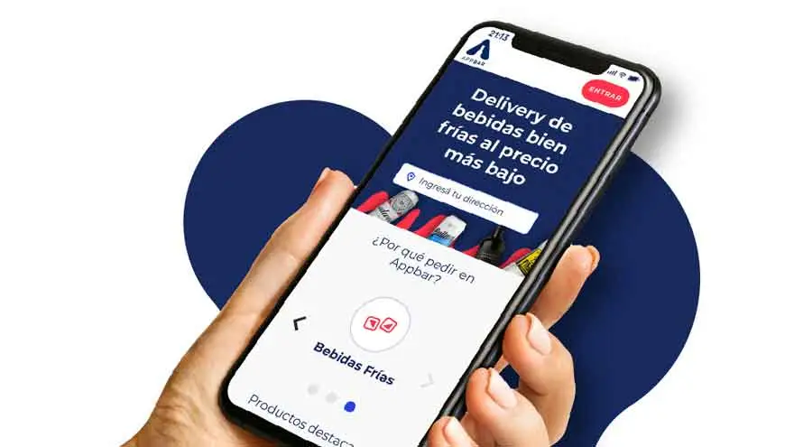 Appbar ofrece snacks y hielo además de bebidas con y sin alcohol.