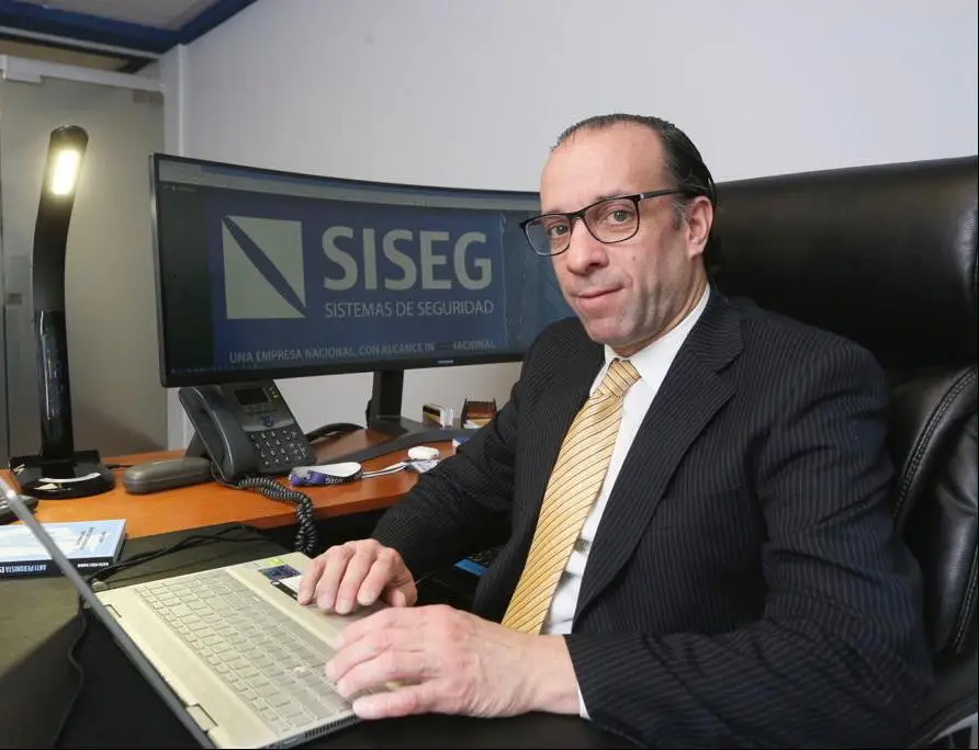 Matías Pérez Manghi es uno de los economistas y empresarios que recomienda que las criptomonedas sean monedas de curso legal