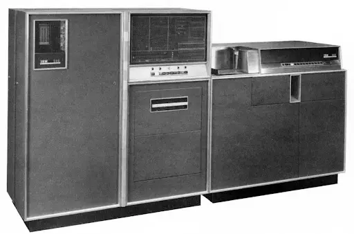 La IBM 608 era similar en la naturaleza de las operaciones a la IBM 604