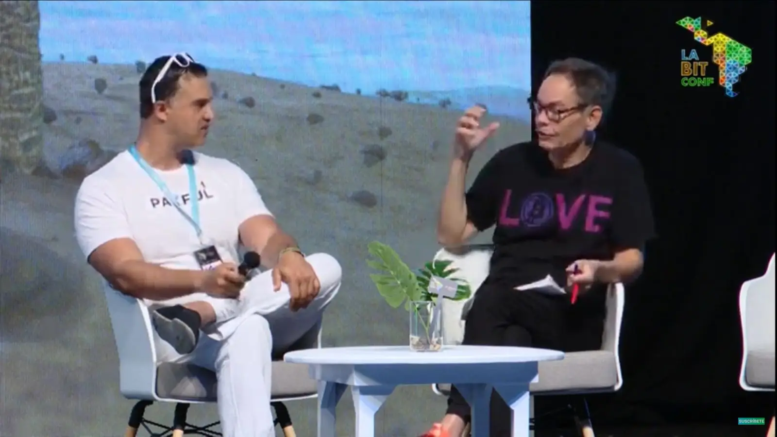 Los especialistas Ray Yousseef y Max Keiser 