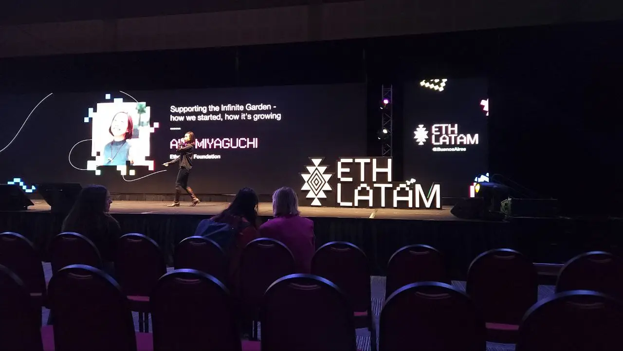 Postales de la ETH Latam