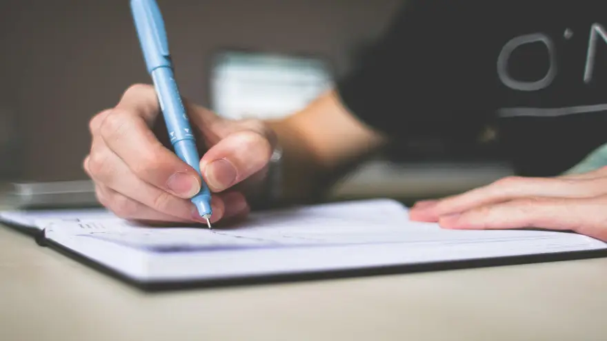 Una de las claves para hacer rendir tu dinero es armar presupuestos