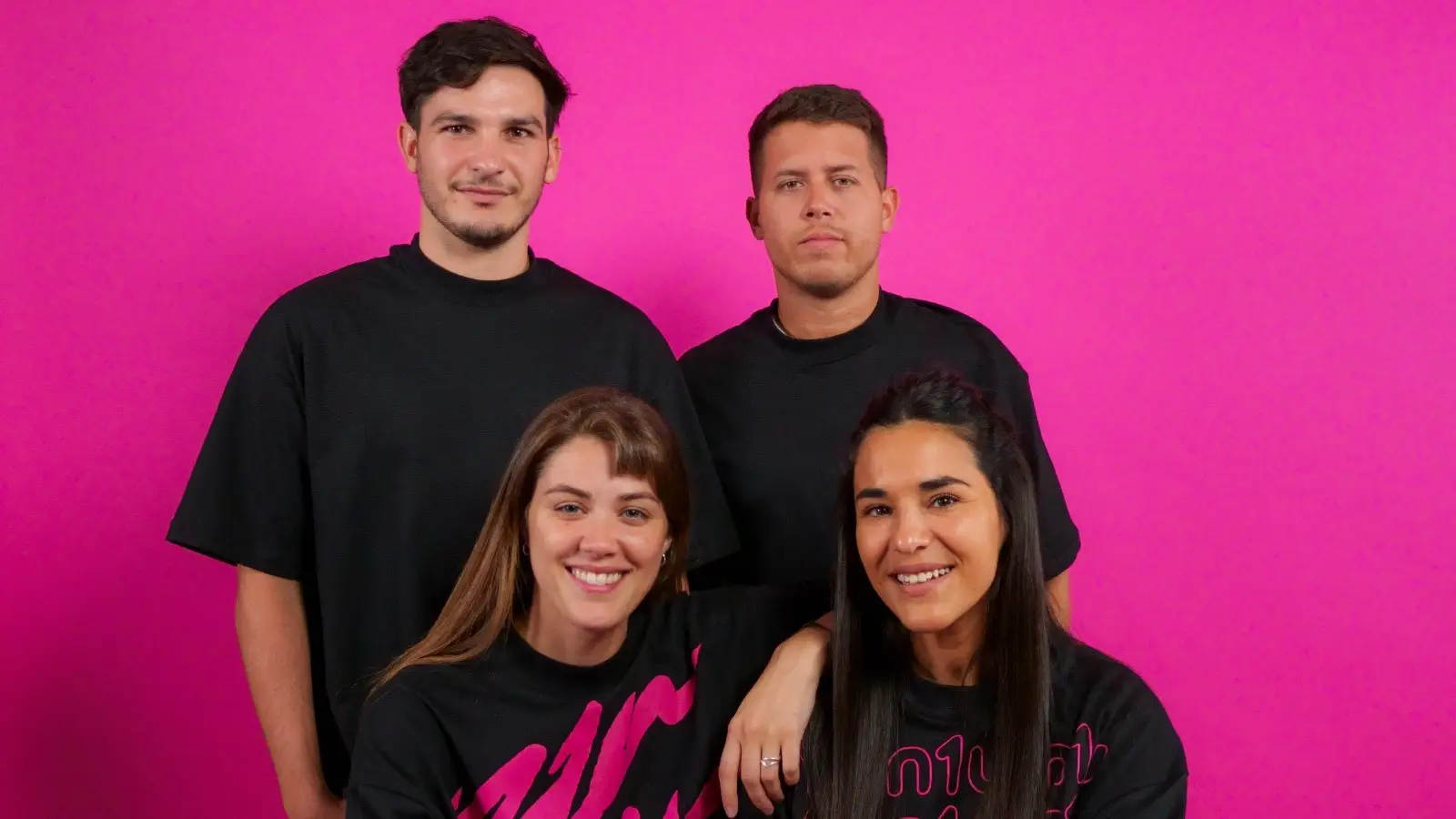 El equipo detrás de n1u: Mateo Sauton, Facundo Corsi, Mariana Fernández y Paula Soledad García