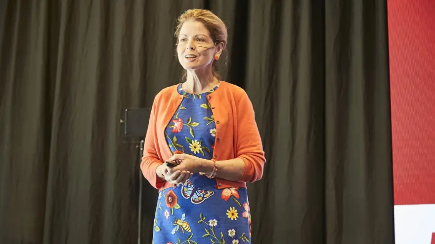Shari Loessberg, profesora titular de Innovación Tecnológica, Emprendimiento y Gestión Estratégica del MIT