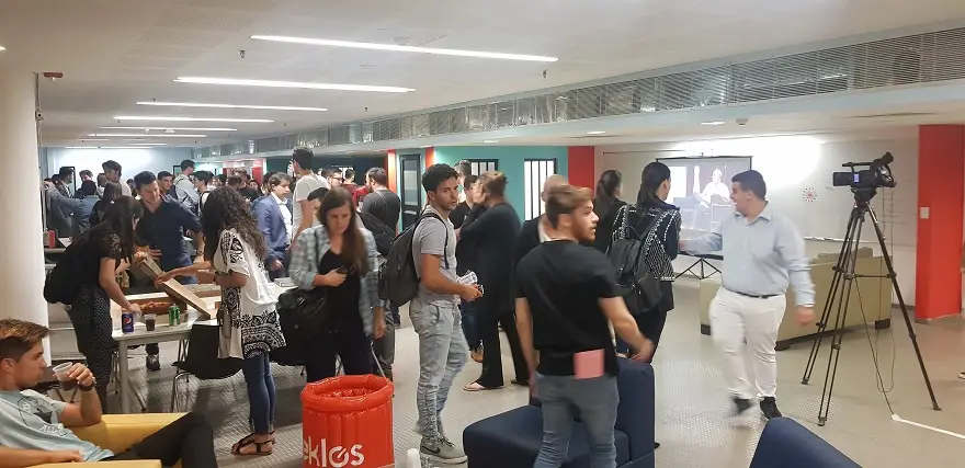 Con 300 inscriptos a la inauguración, el nuevo coworking abrió sus puertas a la comunidad UADE