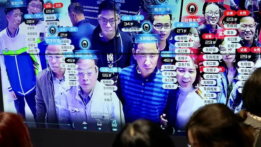 El gobierno chino desplegó un gran sistema de reconocimiento facial en las calles de Shangai
