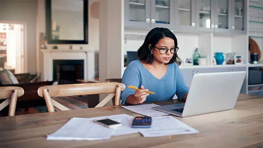 Una de las pautas fundamentales del teletrabajo es encontrar un equilibrio con la vida hogareña