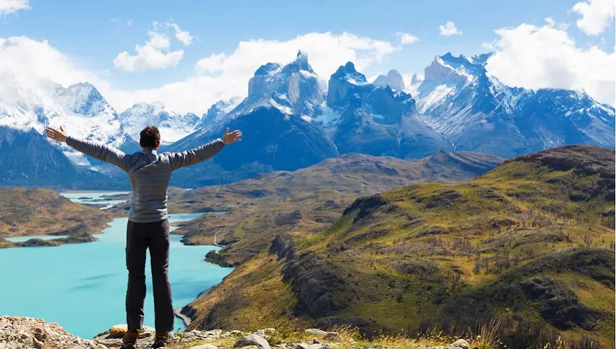 un 67,4% de los viajeros internacionales se muestran optimistas ante el futuro del sector y cree que podrá viajar en los próximos 6 meses