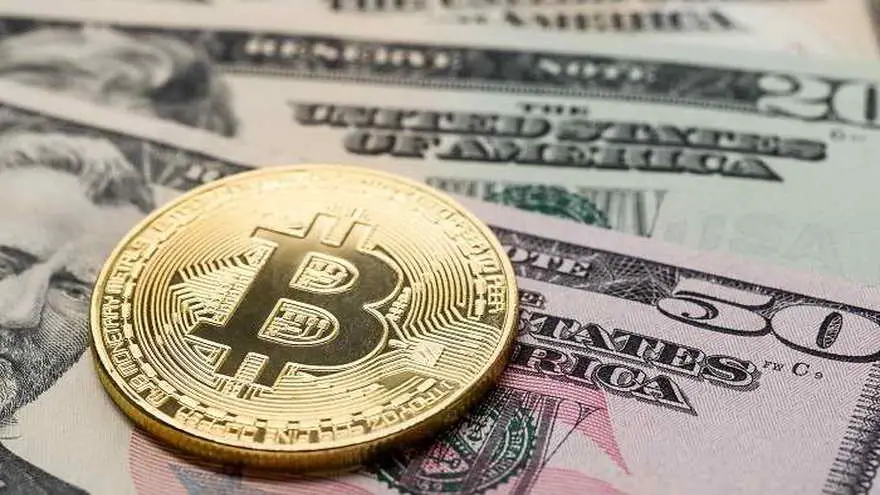 Los pasos para convertir Bitcoin en pesos o dólares son sencillos
