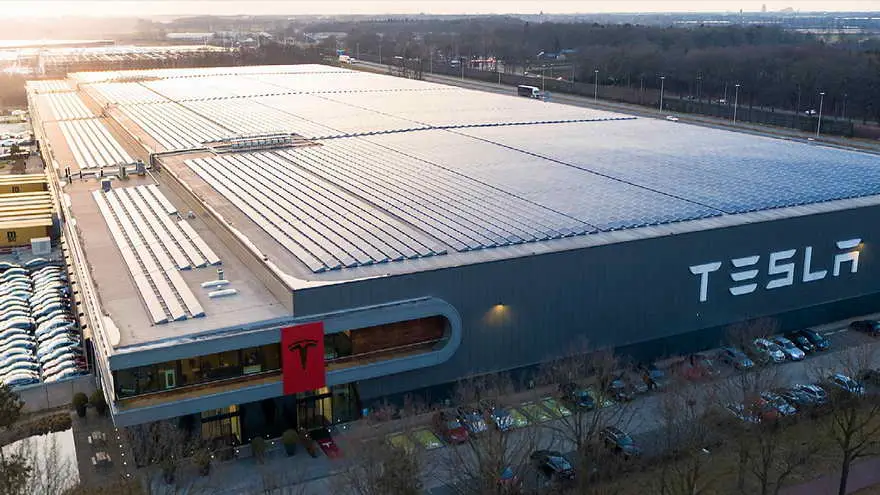 Tesla sigue teniendo su lista de seguidores fervientes que aseguran que los precios no tienen techo