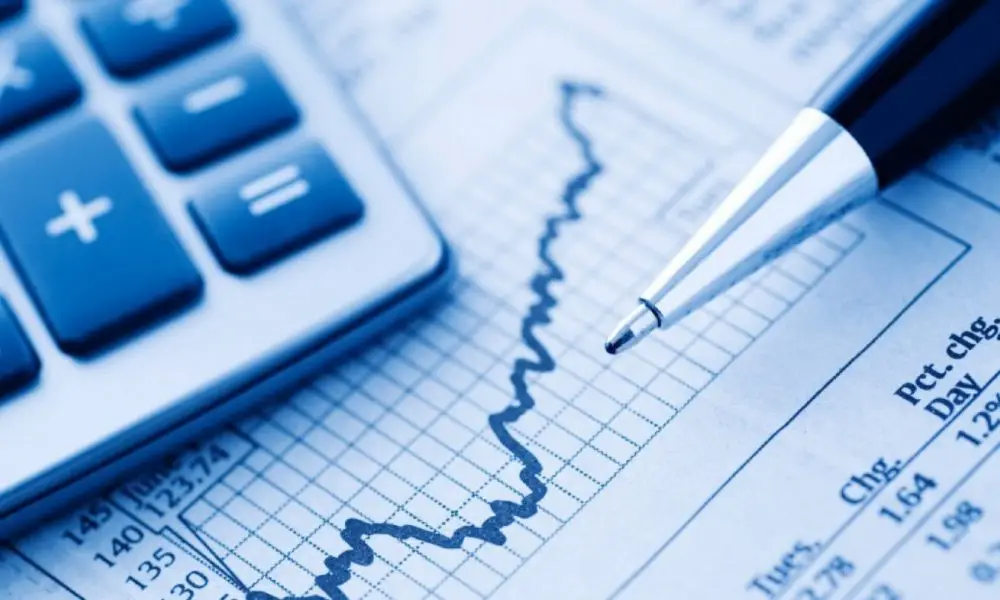 En sólo 5 capítulos de 22 minutos aprenderás odo lo básico sobre el dinero y las finanzas
