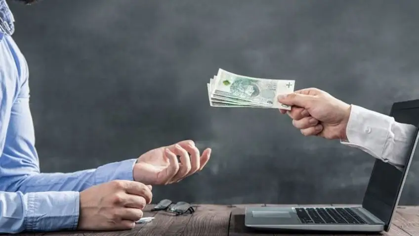 Crece el negocio de envío y recpeción electrónica de dinero entre individuoss y empresas