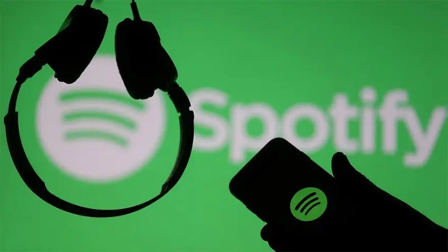 Spotify cobra su servicios en pesos, al igual que Netflix