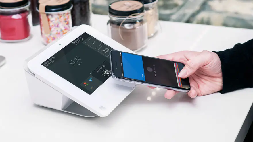 Fiserv con sus equipos Clover (foto) y Posnet ofrece servicio a billeteras MODO, CuentaDNI y BNA+