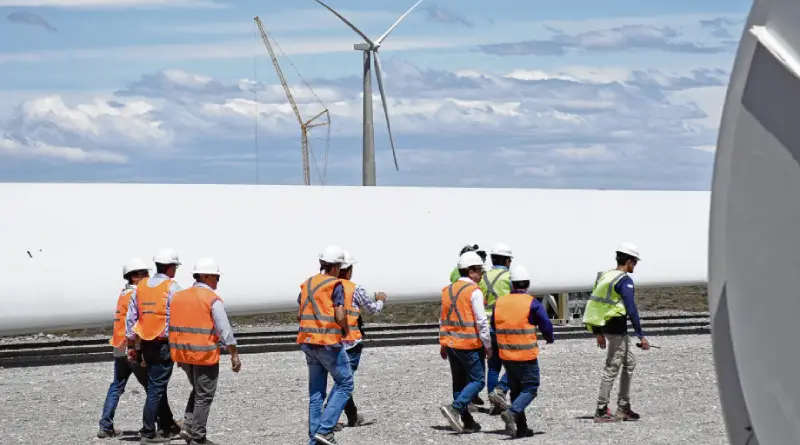 Los sectores productivos (energía y pétroleo/gas) fueron los considerados más atractivos por los argentinos para trabajar