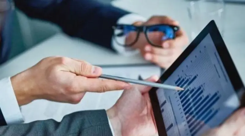 las organizaciones que implementan análisis de datos son un 5% más productivas 