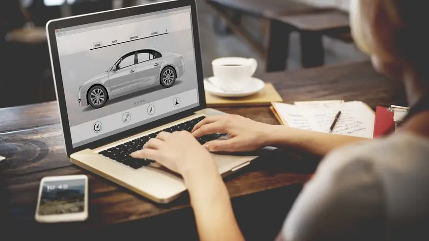 Hasta los autos y los seguros se venden en Mercado Libre