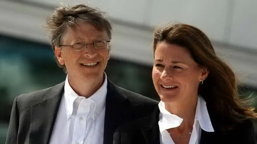 Las insólitas razones que ponen a Bill Gates en el centro de la escena