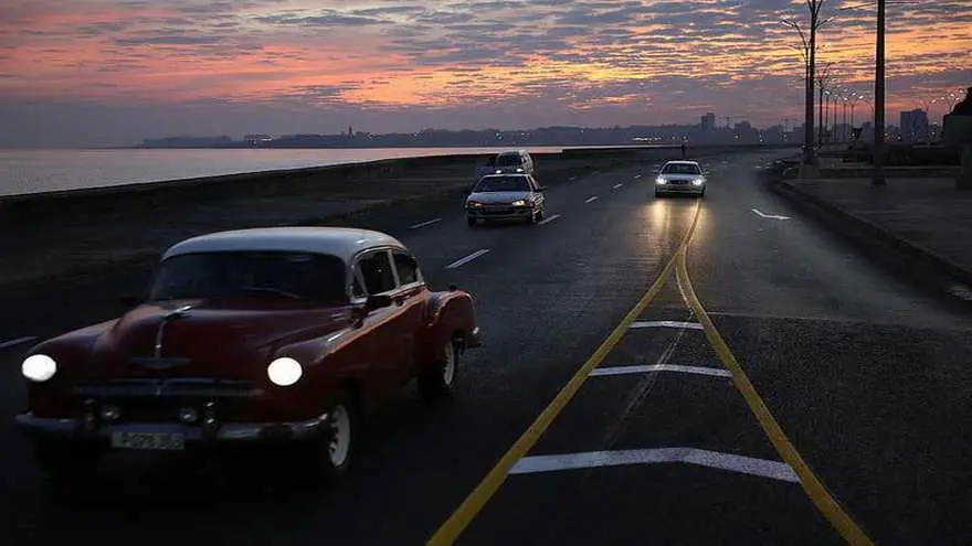 Roadtrip es una app que permite escuchar canciones en grupo y comentar en directo