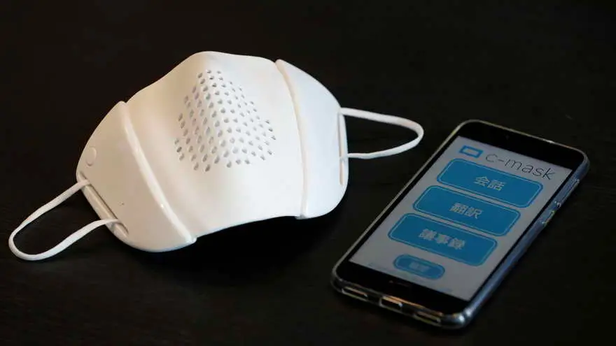 Entre otras cosas la solución permite realizar llamadas telefónicas sin acercar el celular a la cara