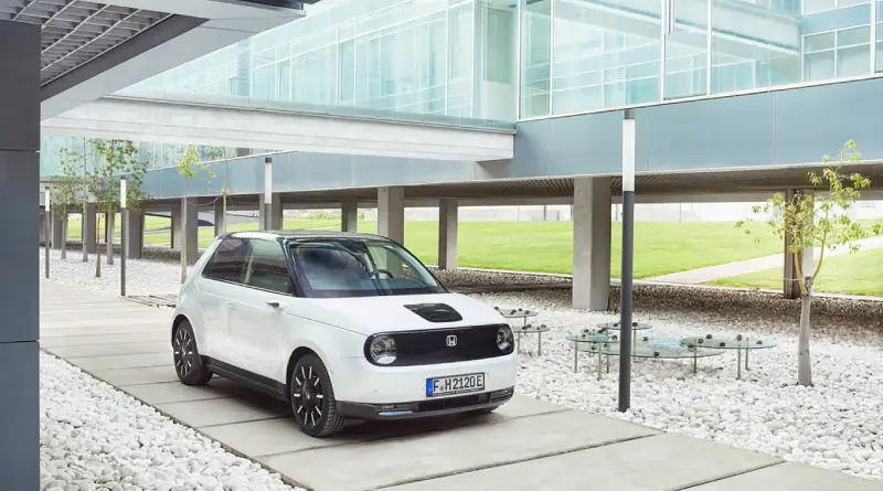 Este coche urbano está disponible en dos versiones idénticas que sólo difieren por su motor