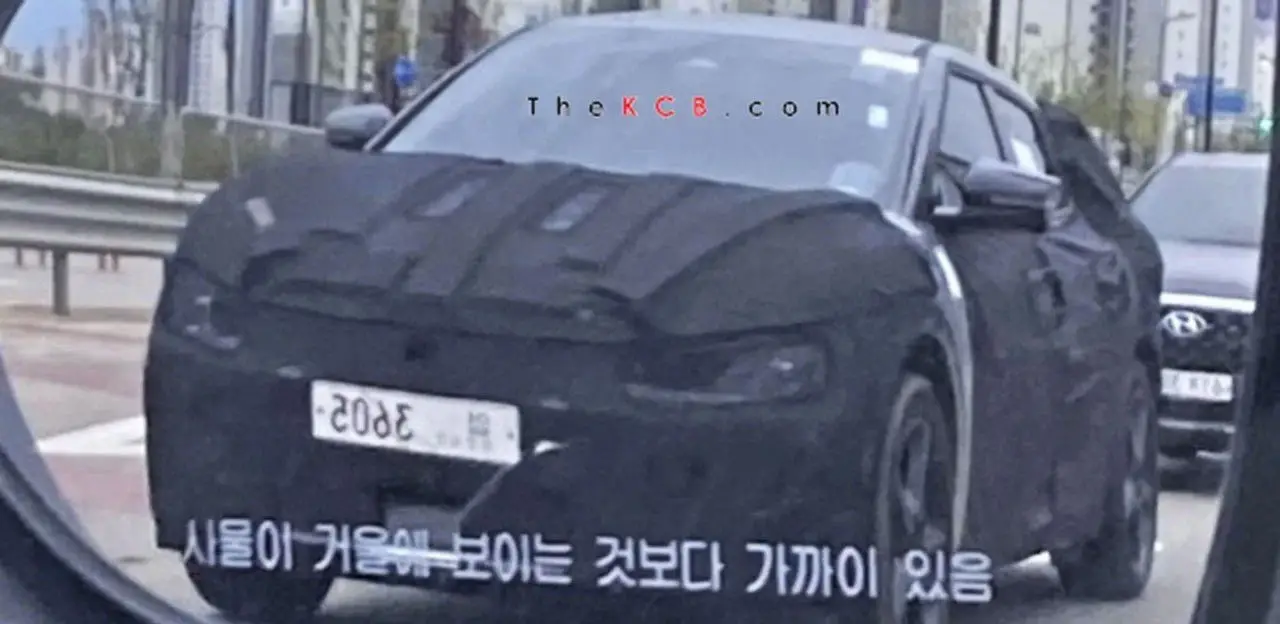 Nuevo modelo SUV de Kia camuflado