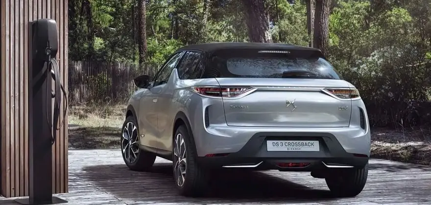 De líneas puras y estilizadas, los nuevos vehículos eléctricos de DS van siendo conocidos en el mercado