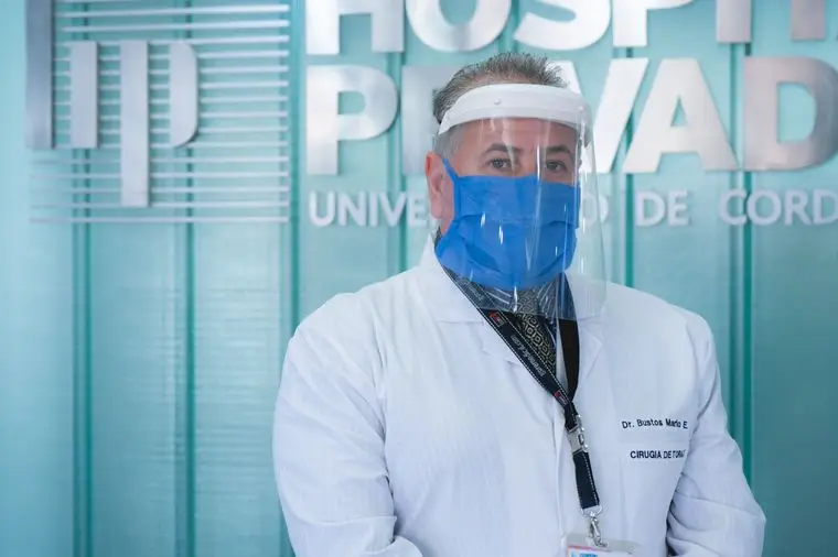 el doctor Mario Eduardo F. Bustos. El profesional fue quien llevó adelante el caso y realizó la intervención