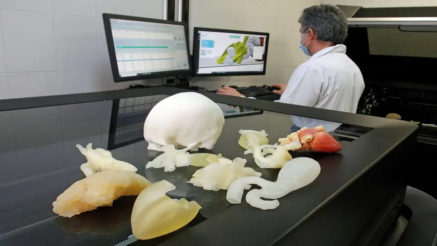 Una pionera impresora en tres dimensiones (3D) del centro tecnológico AIJU es capaz de recrear órganos vitales de un paciente