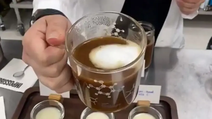 Si no se puede mezclar con el café, no sirve