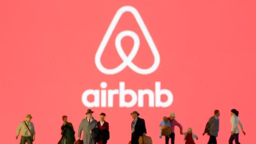 Airbnb lanza una convocatoria para que 12 personas de todo el mundo pasen casi un año viviendo en alojamientos de la plataforma