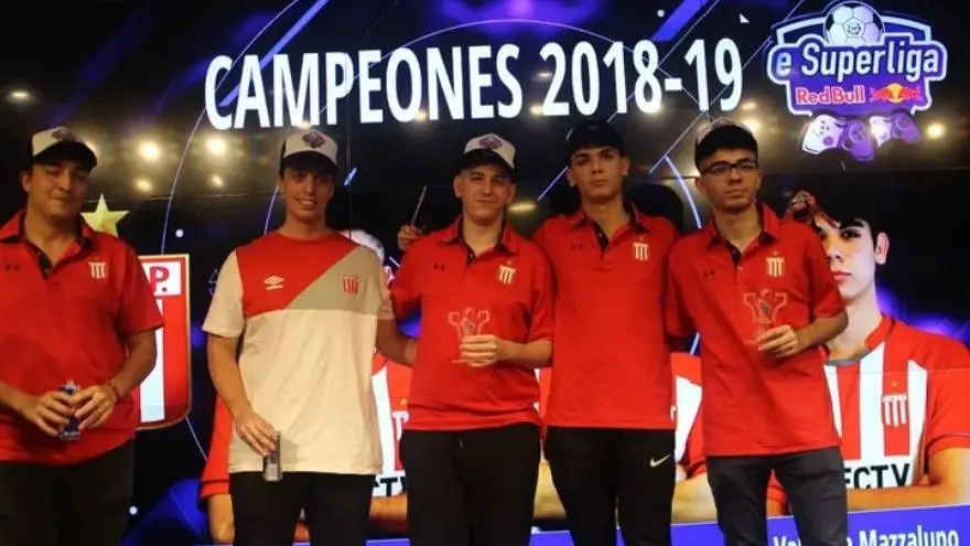 Estudiantes de La Plata, el primer campeón de fútbol virtual de Argentina con el FIFA 20.