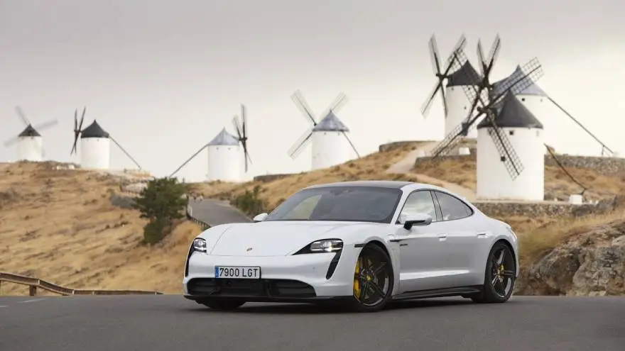 Porsche Taycan, el auto de alta gama eléctrico.