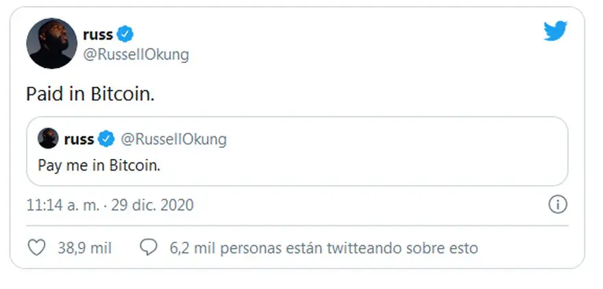 El Tuit donde el jugador celebra que se le haya pagado en bitcoin