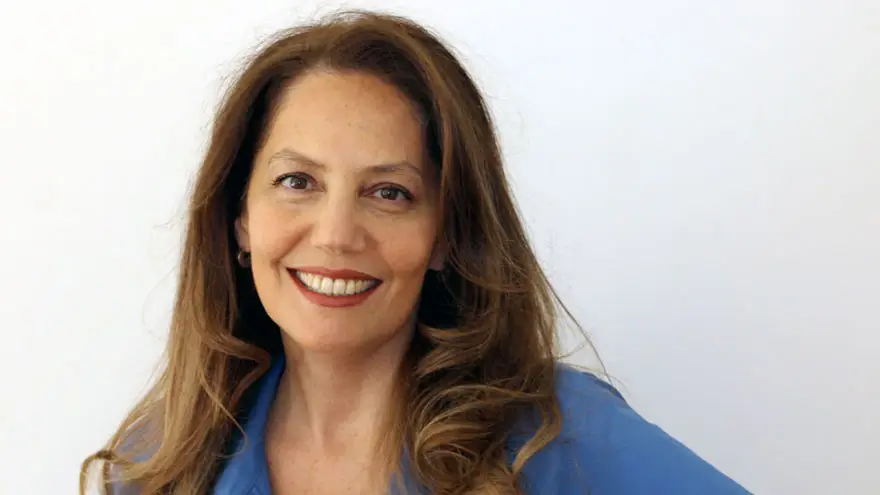Andrea Mandelbaum: 