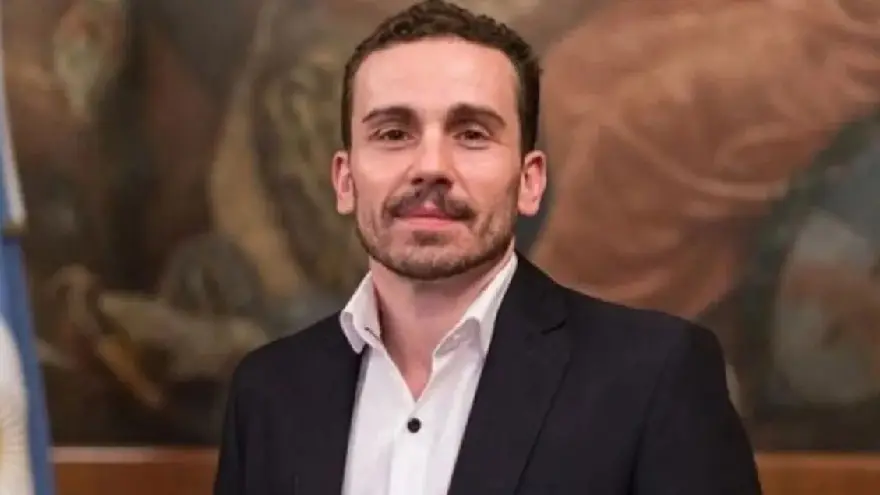Diego Bastourre, mano derecha de Guzmán, monitorea ahora la mesa del Banco Central y cuida los dólares.