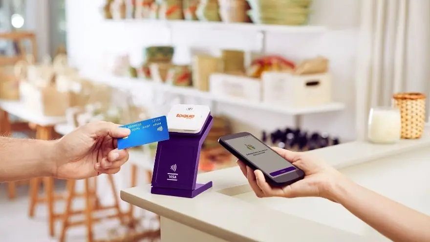 Toque, la opción de Naranja X para comercios
