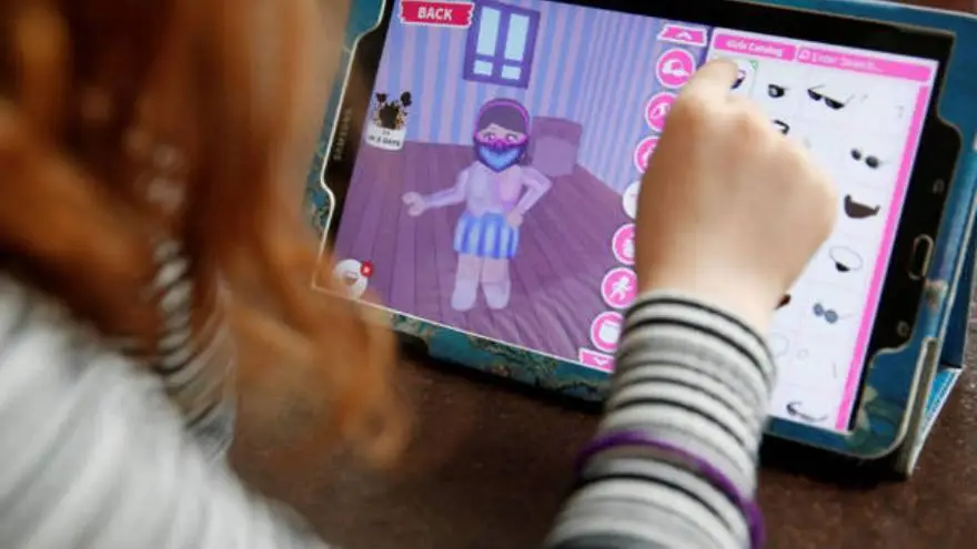 Además de jugar, se invita a colaborar para crear otros mapas y juegos en los que todos puedan participar. 