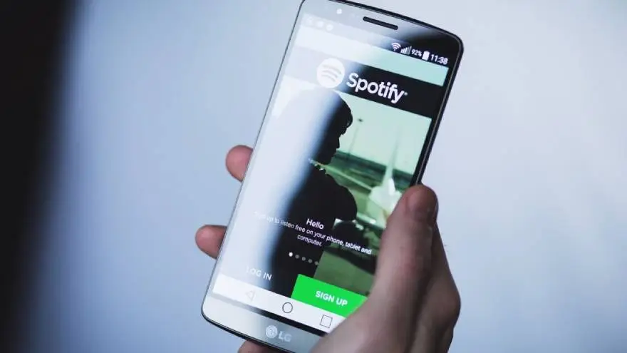 Lo que hace el Modo Musical es reproducir automáticamente el 