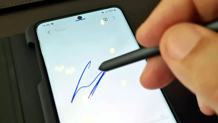 Lápiz óptico en el Samsung Galaxy S21 Ultra.