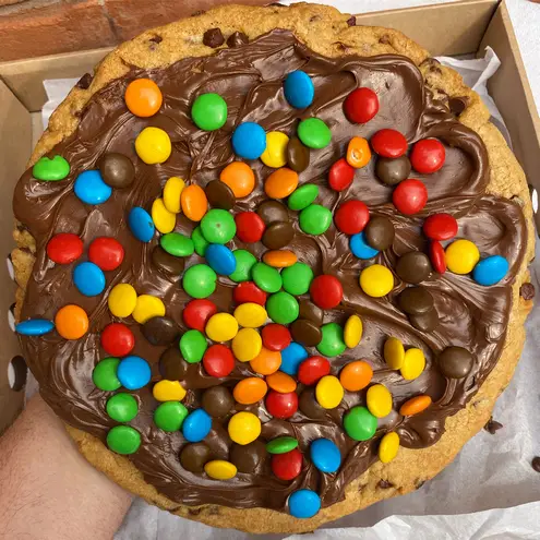 Los productos dulces también buscan ser atractivos y cargados golosinas.