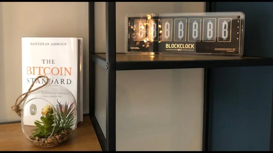 Su nombre es BlockClock mini, tiene un valor de u$s 399