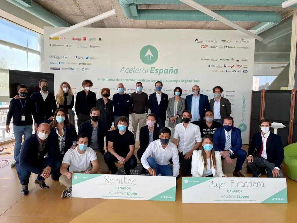 Acelerar España es una aceleradora filantrópica liderada por Leandro Sigman que tiene como objetivo acompañar la internacionalización de startups argentinas en su desembarco a España.