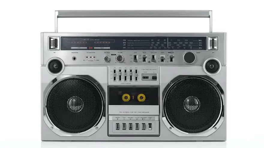 Un viejo equipo de radio-cassette, que por ahí aún tenés en tu casa
